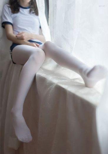 迈开腿打扑克没有马赛克还有牛奶-神马电影全集免费播放