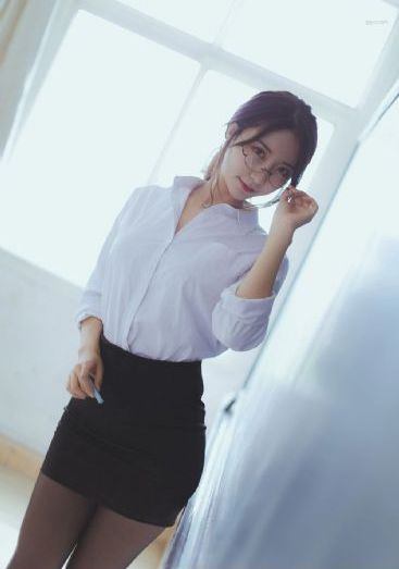 男人扒开女人双腿猛进女人-高清视频高清完整版