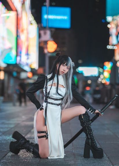 亚洲精品卡一卡三卡四卡乱码-国产不卡未删减完整版
