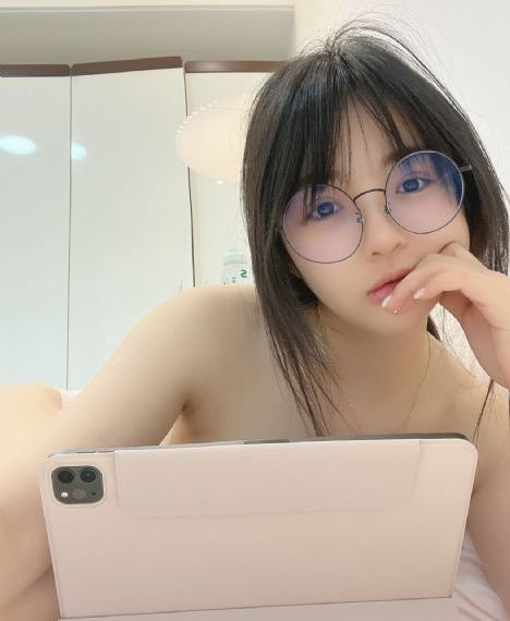 日韩不卡高清无码人妻-精彩预告免费高清观看