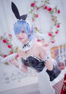 亚洲人成网站18禁止人按摩-连载电影未删减版